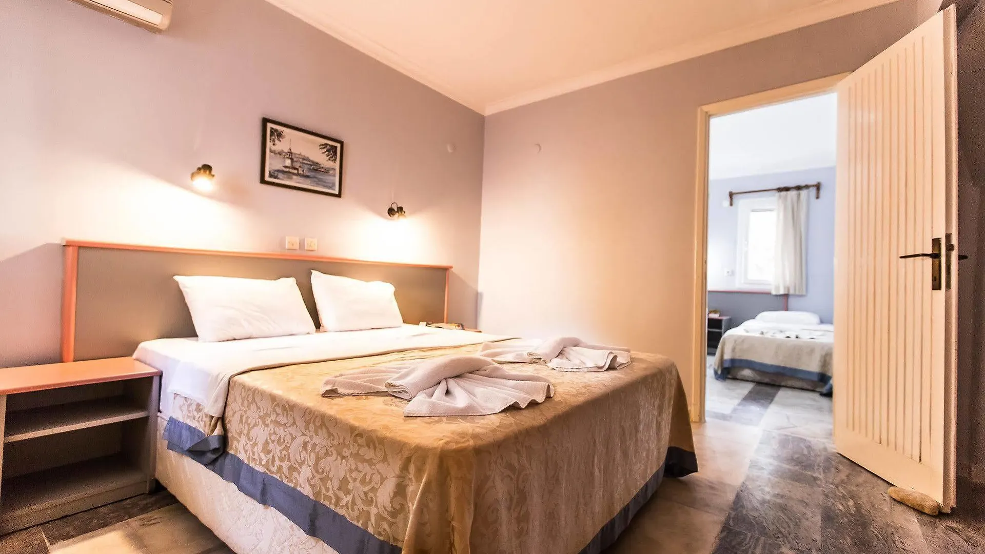 Hanedan Beach Hotel Foça 3*,