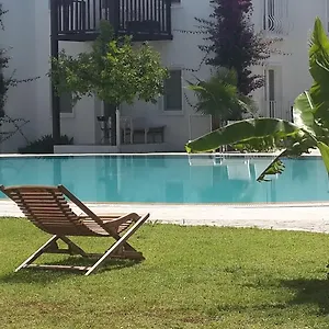 Meis Aparthotel