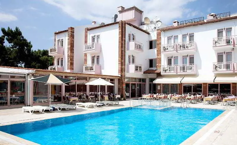 Hanedan Beach Hotel 福卡