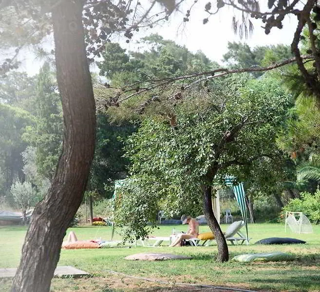 Hanedan Beach Hotel 福卡