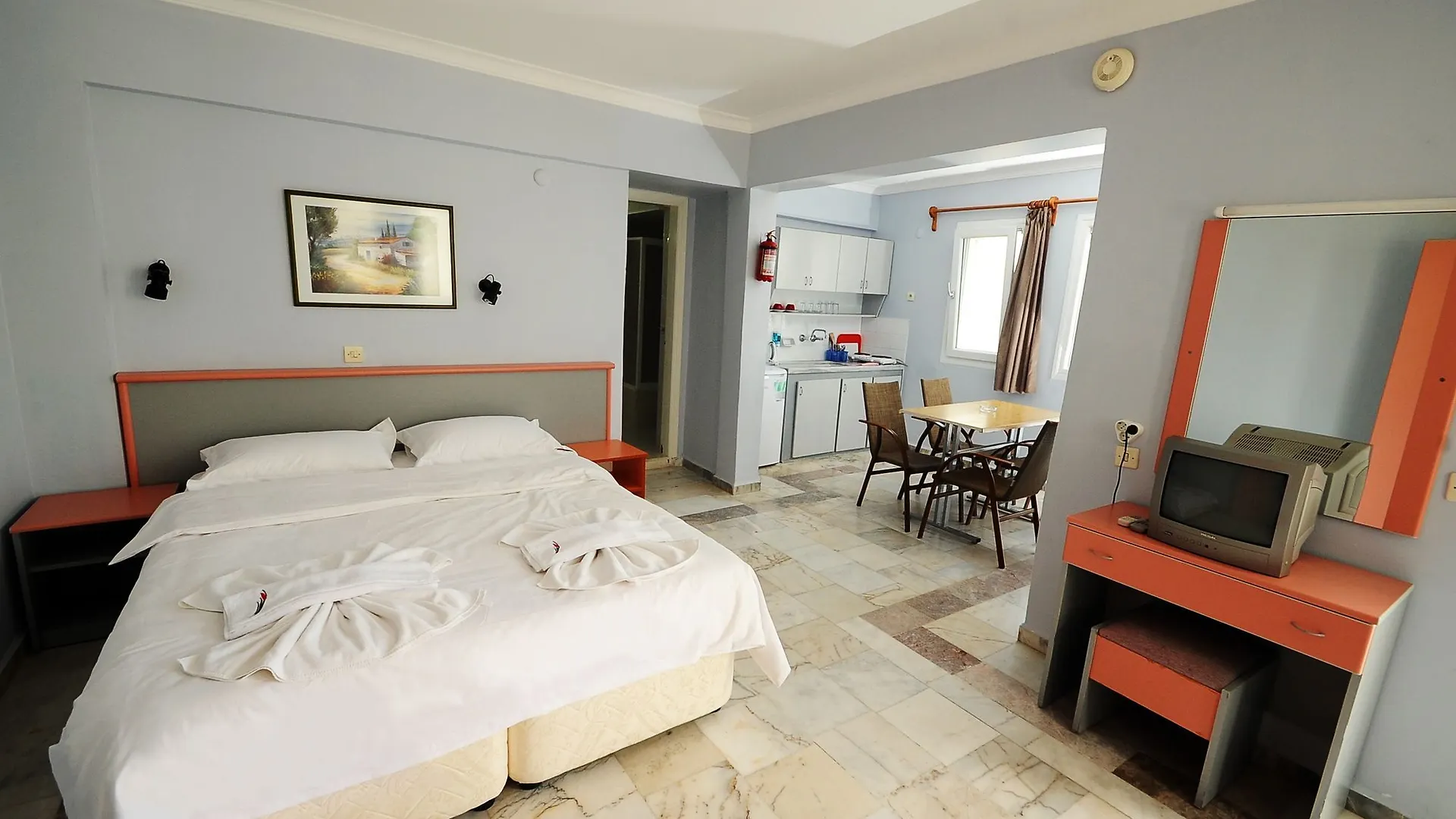 Hanedan Beach Hotel 福卡